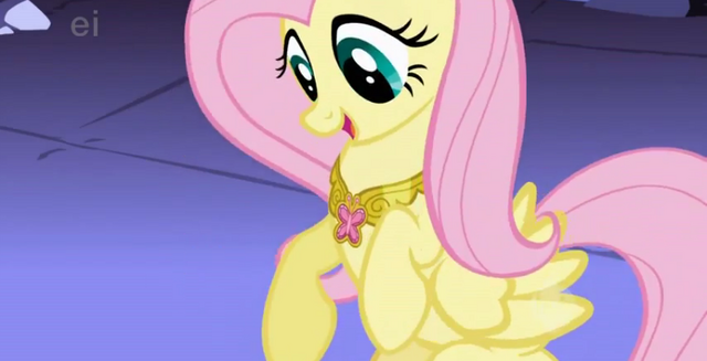 File:Fluttershy discovers necklace S01E02.png