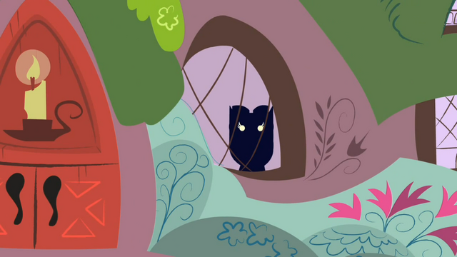File:Owloysius being creepy S1E24.png