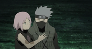 Sakura detiene a Kakashi.png