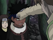 Manabu schützt Ren.png
