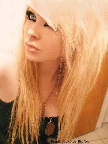 File:Blonde-emo-hairstyles.jpg