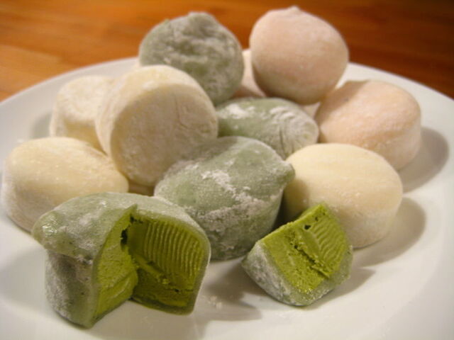 File:Different ice creams.jpg