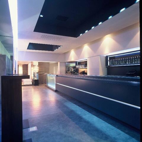 File:Grey Lounge 2.jpg