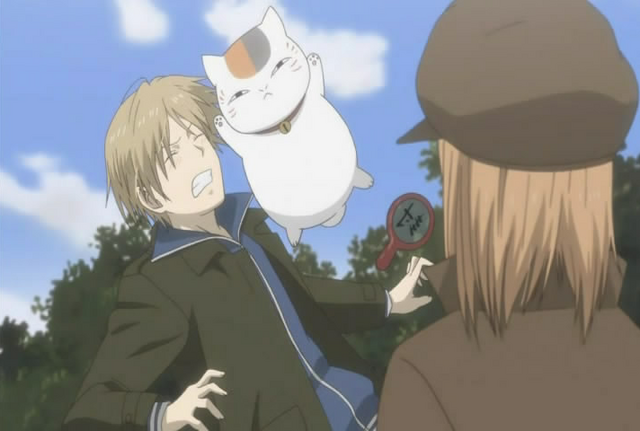 File:Nyanko hitting natsume.png