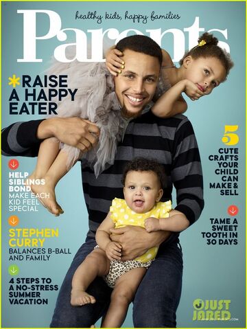File:Who-is-stephen-curry-wife-meet-ayesha-their-kids-04.jpg