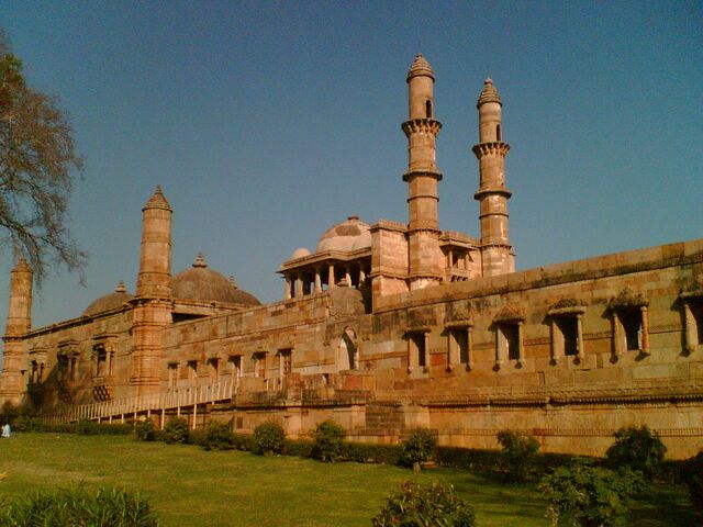 Fișier:Mosque in Gujarat - India.jpg