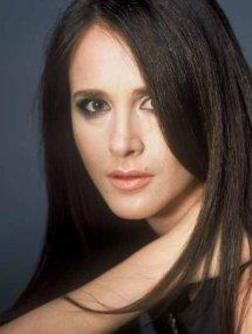 Madalina Manole.jpg