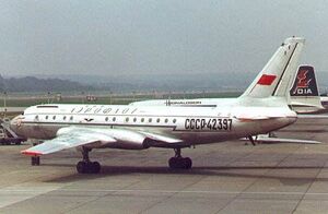 Tupolev Tu-104.jpg