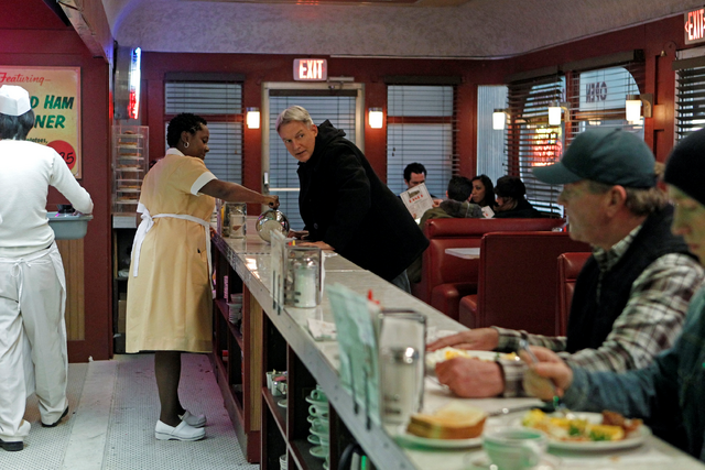 Datei:9x14-Life-Before-His-Eyes-ncis-28482864-2000-1334.png