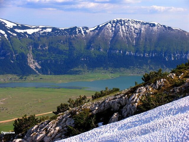 File:Blidinje Jezero (Lake) 1250m from Mali Vran (219992).jpg