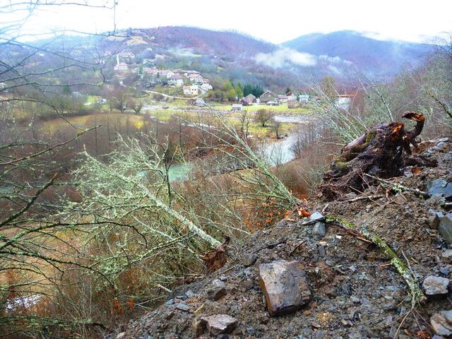 File:Neretva i Ulog.jpg