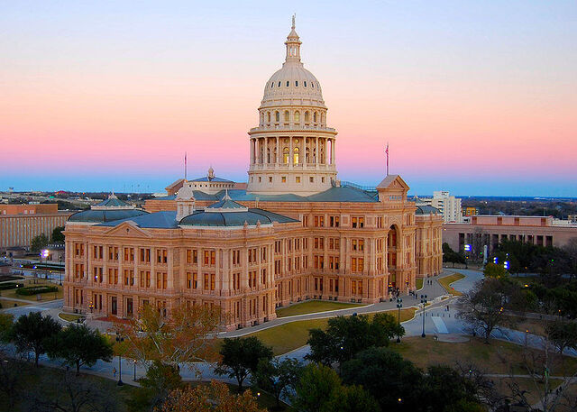 File:800px-TexasStateCapitol-2010-02.jpg
