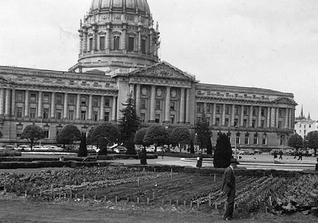 File:Cityhall.jpg