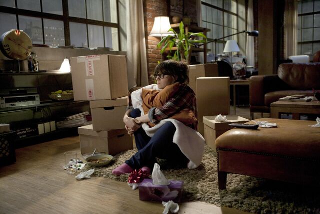 File:Zooey-deschanel- Episode-Still-3.jpg