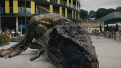5x5 TyrannosaurusSeRelève.jpg