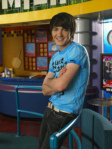 File:Drake-bell-drake-and-josh.jpg