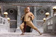 300px-Aang met staf op de Noordpool.png