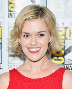 Kari Wahlgren