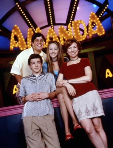 File:Amanda Show Cast.jpg