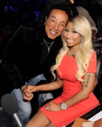 File:Nicki and smokey.jpg