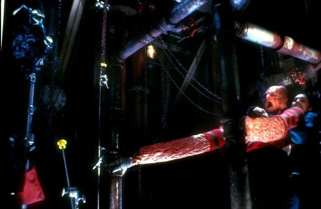 File:Fin-de-freddy-l-ult-ii-91-05-g.jpg