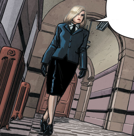 File:Miss Hexley (Prime Earth).png