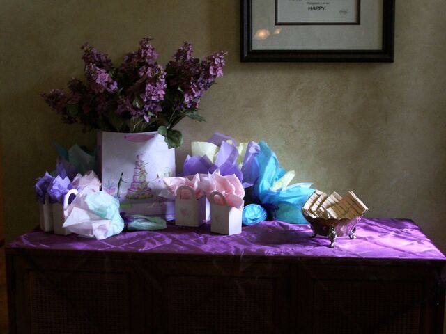 File:The Gift table.jpg