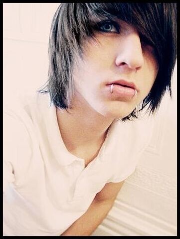 File:Toya emo.jpg