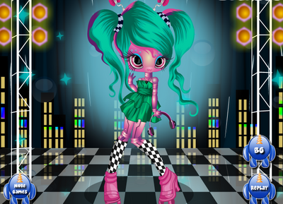 Mai Dress Up