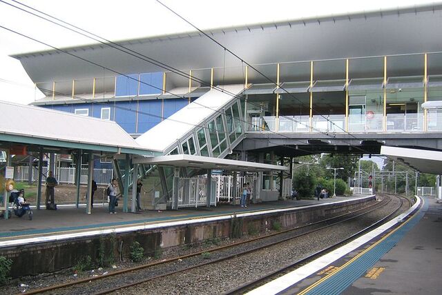 File:West ryde railway station footbridge.jpg