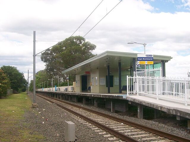 File:East Richmond railway station.jpg
