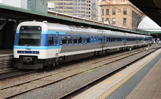 File:Countrylink-Xplorer-2502-at-Central.jpg