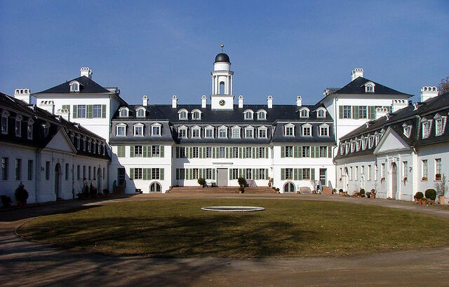 Datei:Offenbach Rumpenheimer Schloss.jpg