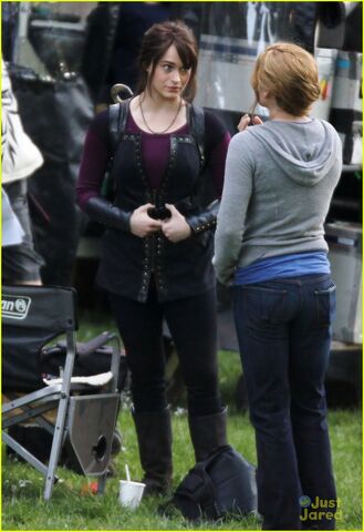File:Jake-abel-leven-rambin-percy-set-12 (1).jpg