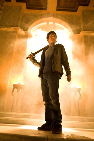 File:Logan-lerman-as-percy-jackson.jpg