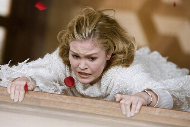 File:RemakeKathyClingingOnStairs.jpg