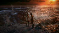 W1x01 Alice Cyrus mers bouillonnantes mains coucher du soleil.png