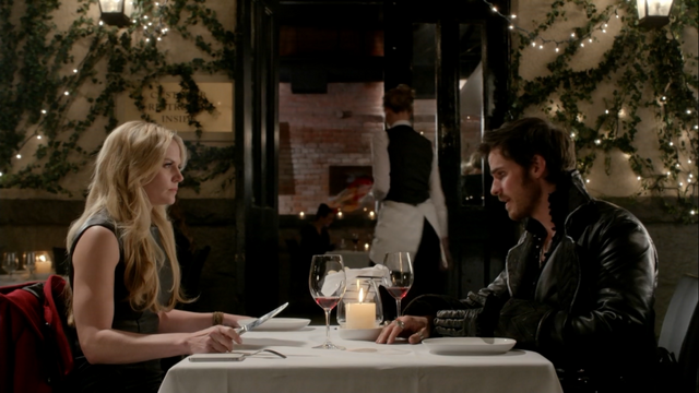 Archivo:312EmmaAndHook.png