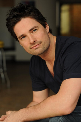 Fichier:Warren Christie Infobox.png