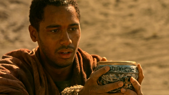 Fichier:5x07 Merlin pouvoirs Saint Graal désert Camelot.png