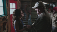 2x04 Moe French retrouvailles Belle fille William Smee.png