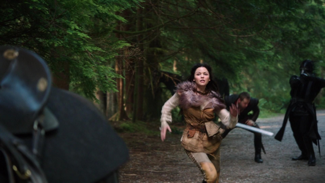 Fichier:Blanche-Neige gardes noirs Charmant 1x03.png