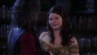 2x19 Rumplestiltskin Bête Belle bibliothèque.png