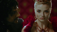 QueenThreatened-W1x02.png