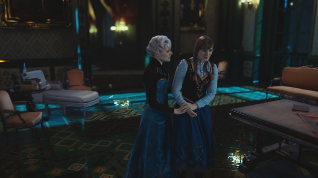Fichier:4x06 Elsa Anna retour Royaume enchanté.png