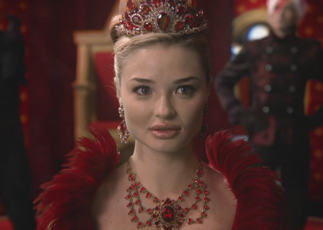 Fichier:Anastasia Reine Rouge W1x02 m.png