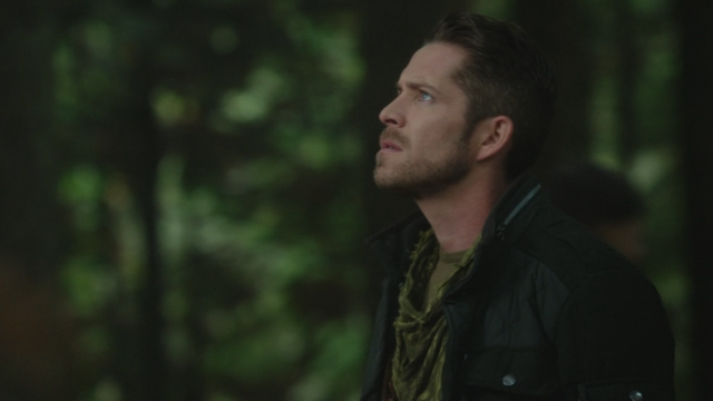 Fichier:4x09 Robin de Locksley des Bois forêt Storybrooke chute Sortilège des Mille Éclats.png