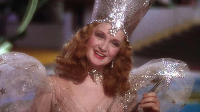 Fichier:Le Magicien d'Oz (film) 1939 Glinda Gentille Sorcière du Sud Bonne Fée du Nord.png