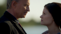 6x04 querelle scène de ménage conflit menaces Belle French M. Gold port de Storybrooke