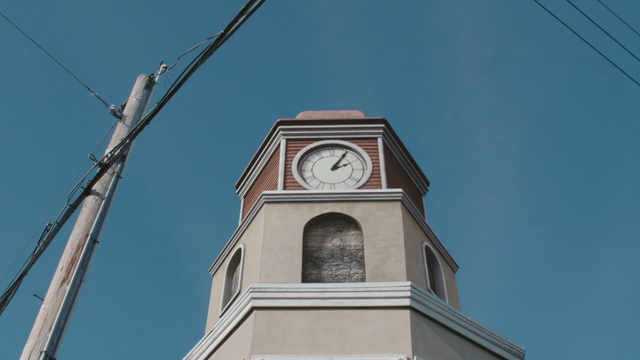 Fichier:3x16 tour de l'horloge.png